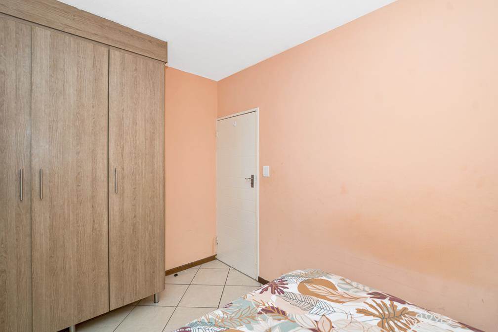 2 Bed Apartment in Sagewood photo number 9