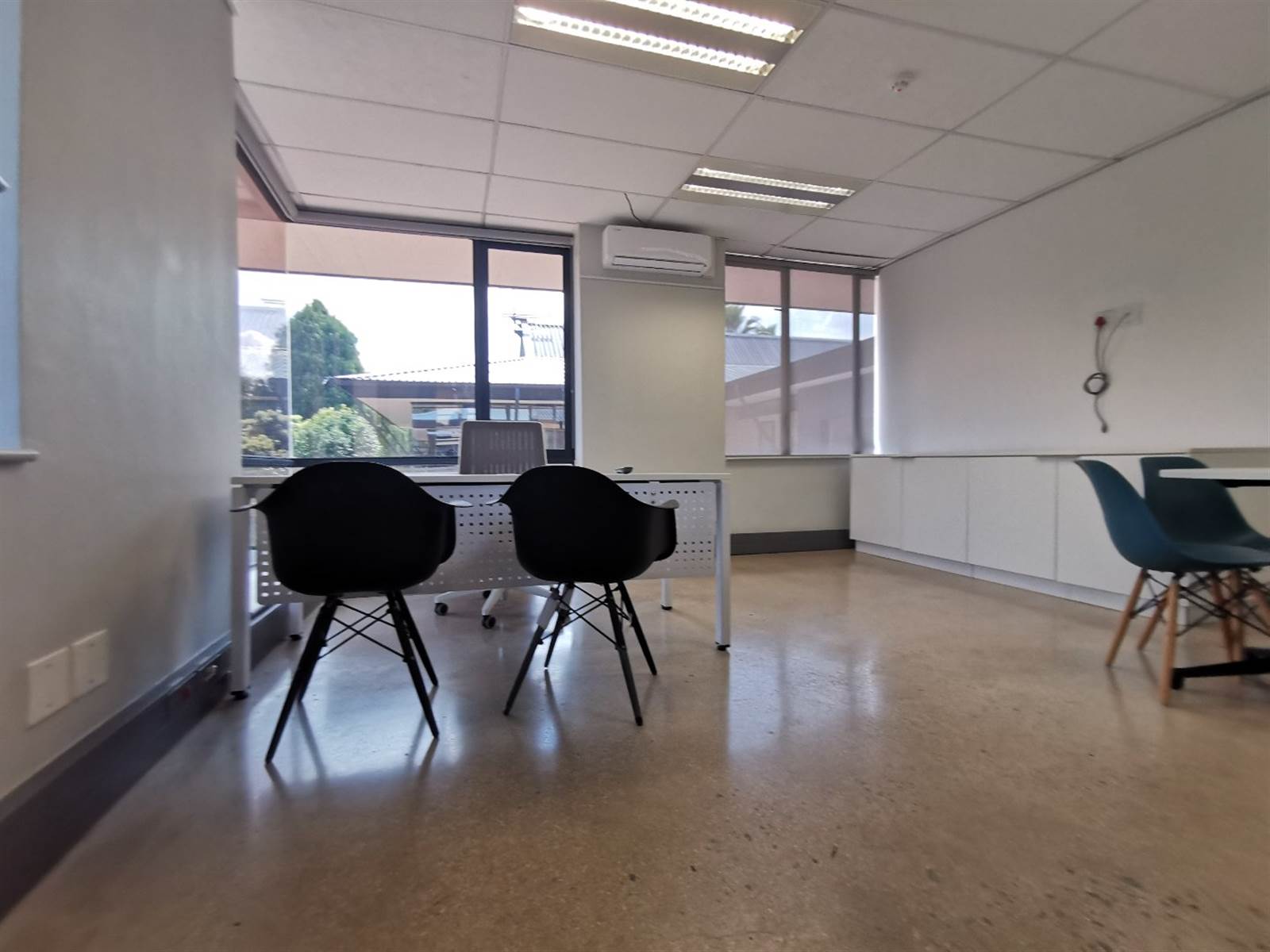 684  m² Office Space in Constantia Kloof photo number 7