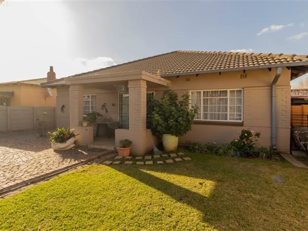 3 Bedroom House 3 Bedroom House