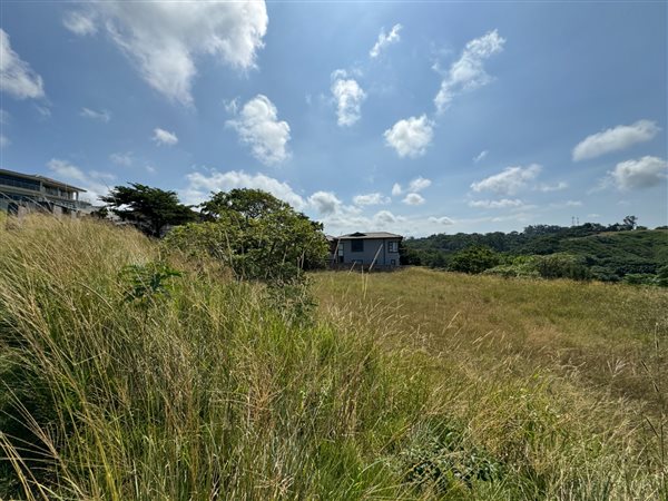 808 m² Land available in Shelly Beach