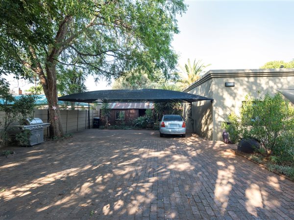 5 Bed House in Edendale