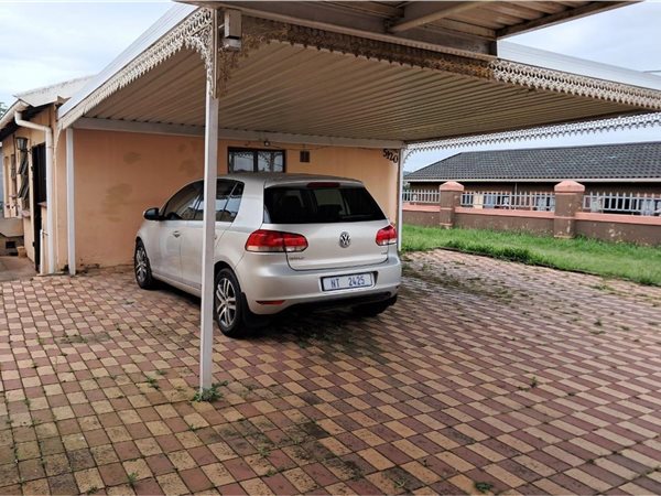 2 Bedroom House