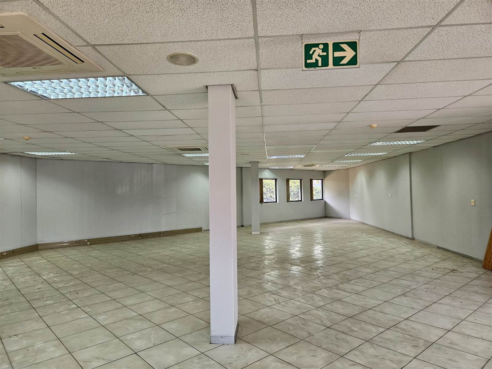 197  m² Commercial space in Woodmead photo number 9