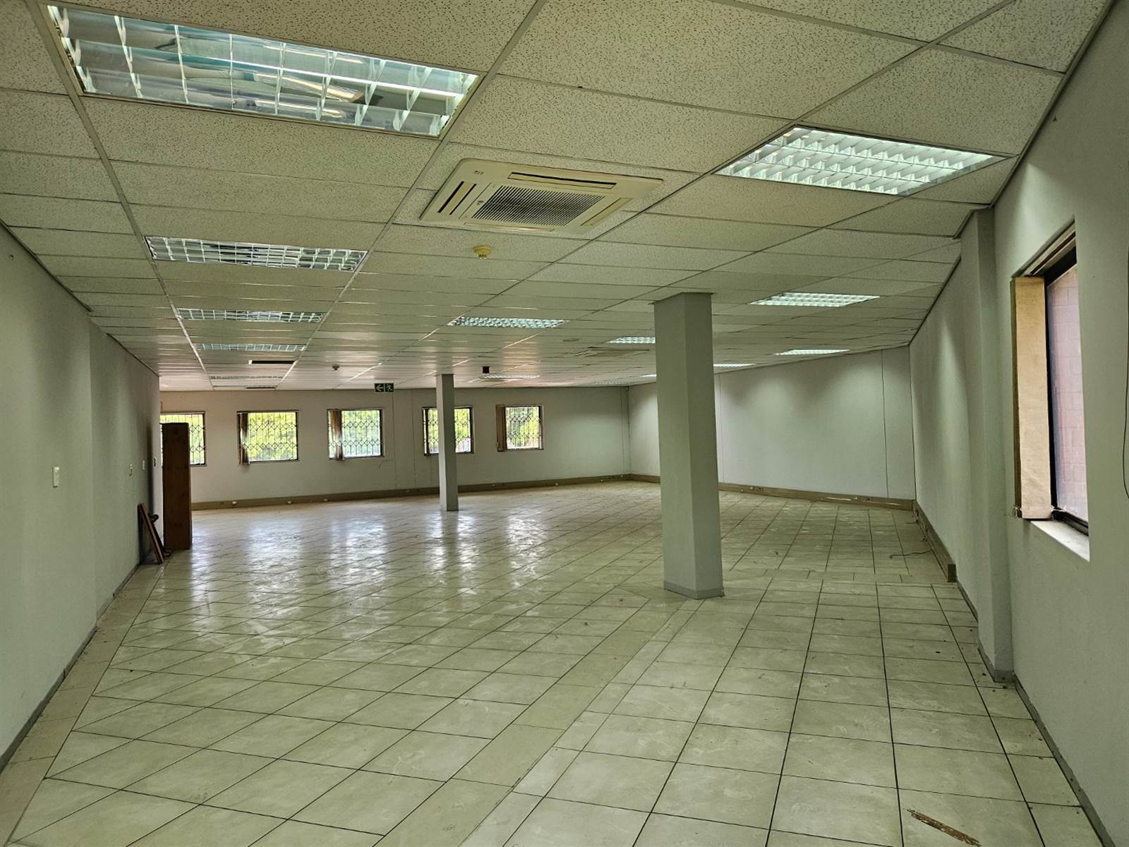 197  m² Commercial space in Woodmead photo number 13