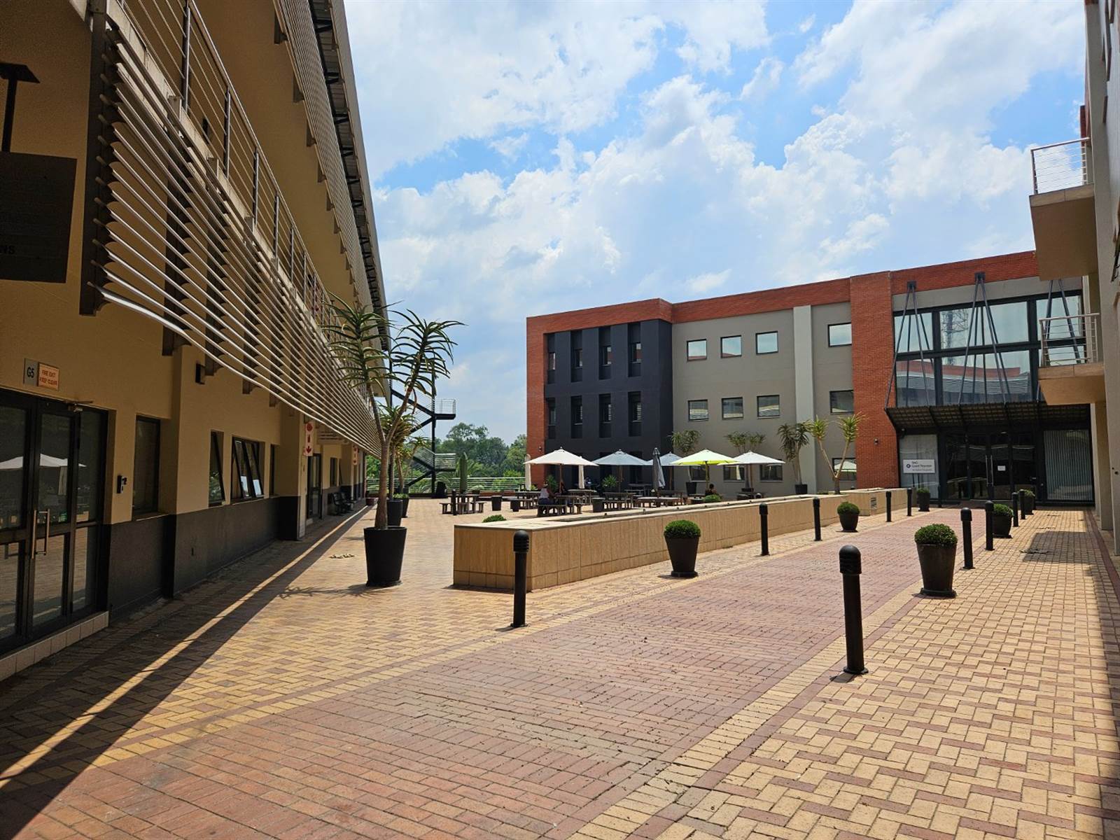 197  m² Commercial space in Woodmead photo number 4