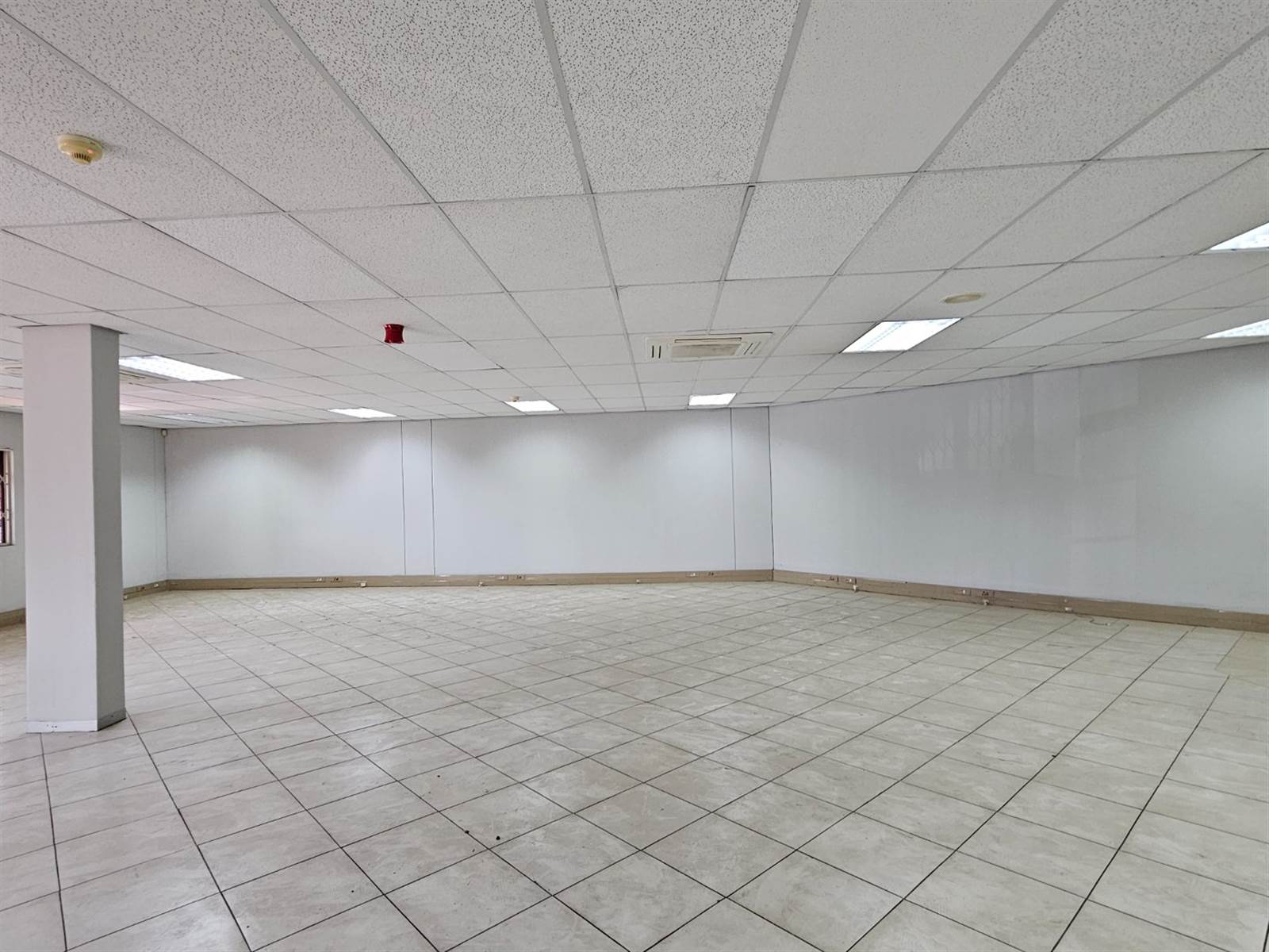 197  m² Commercial space in Woodmead photo number 14