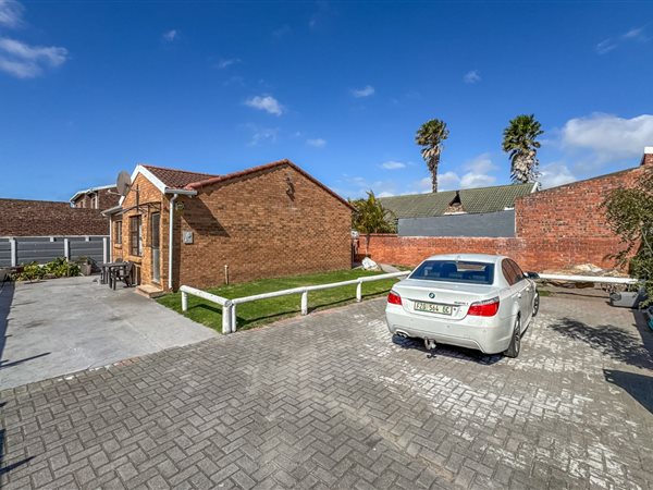 3 Bedroom House 3 Bedroom House