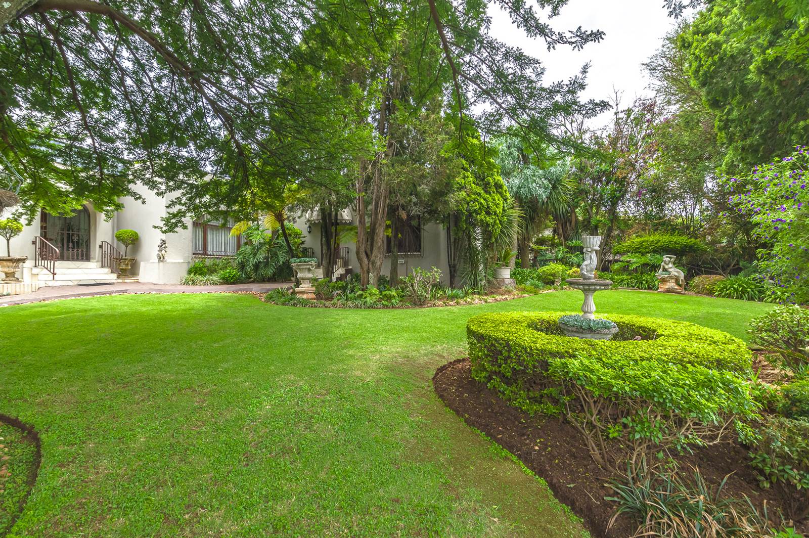 4 Bed House in Constantia Kloof photo number 25