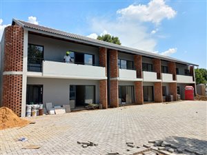2 Bed Apartment in Roseville