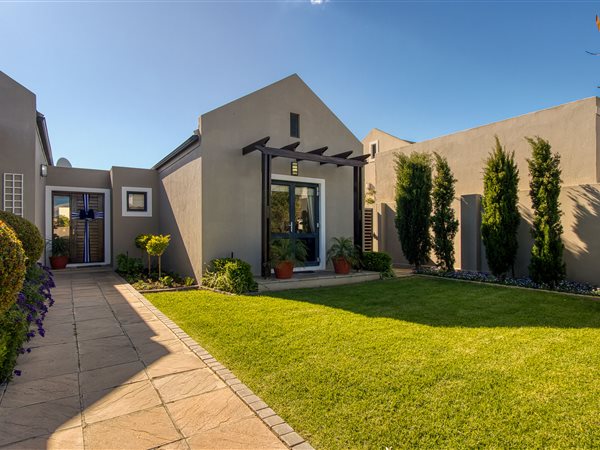 3 Bedroom House 3 Bedroom House