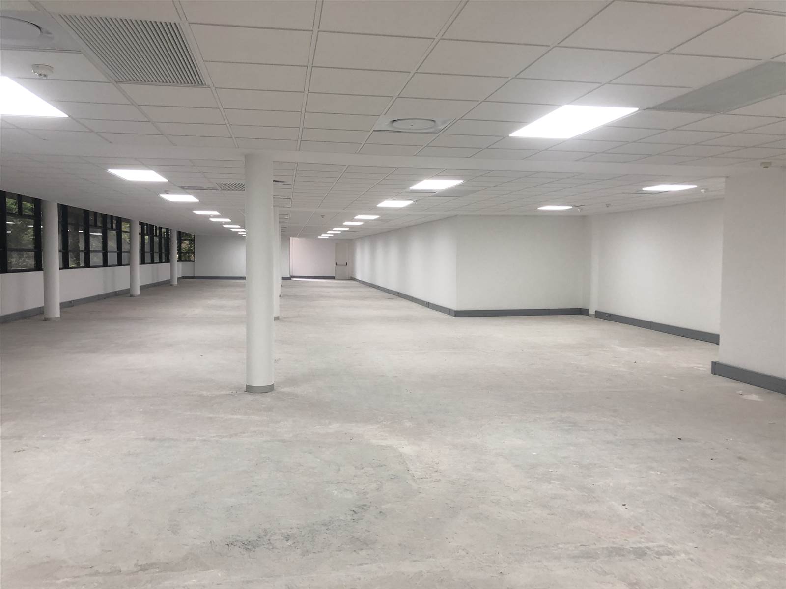 558  m² Commercial space in Westville photo number 2