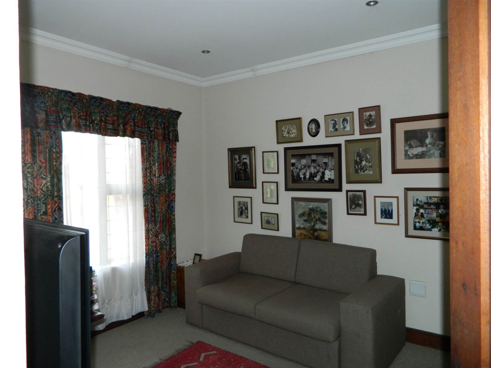 2 Bed Townhouse in Newlands photo number 9