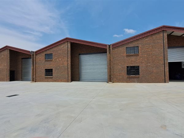 340  m² Industrial space