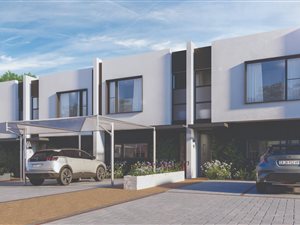 Townhouse in Somerset West Central