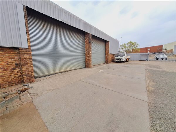 1 801  m² Commercial space