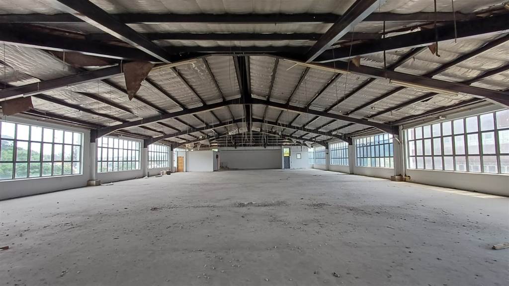 2000  m² Industrial space in Bonela photo number 5