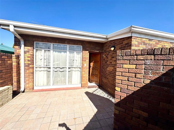 2 Bedroom Townhouse