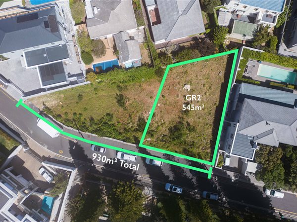 585 m² Land available in Camps Bay
