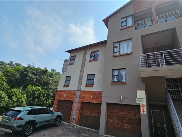 3 Bedroom Duplex 3 Bedroom Duplex
