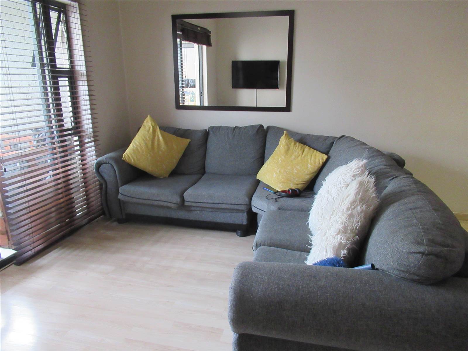 2 Bed Apartment in Bryanston photo number 13