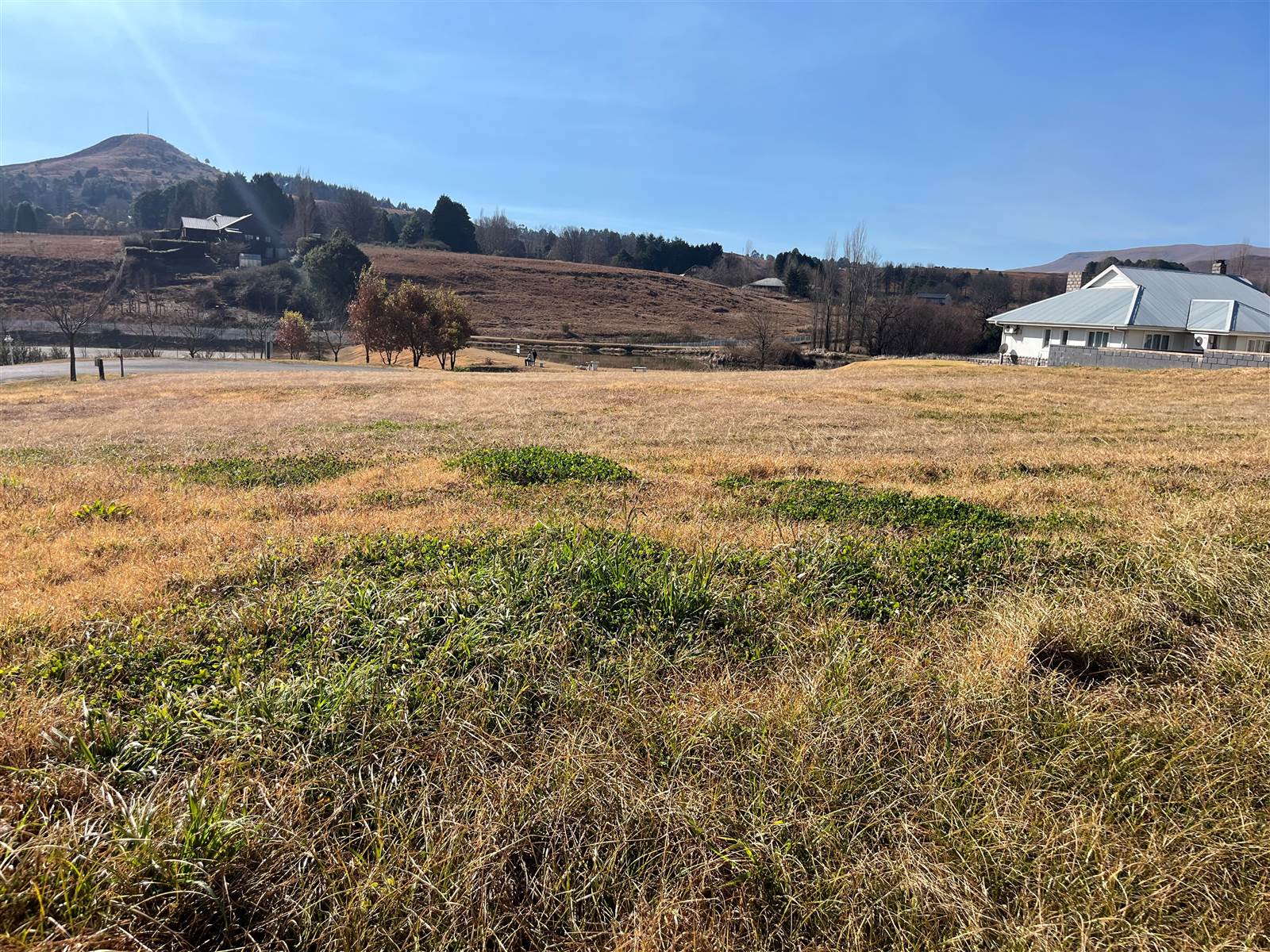 1042 m² Land available in Underberg photo number 6
