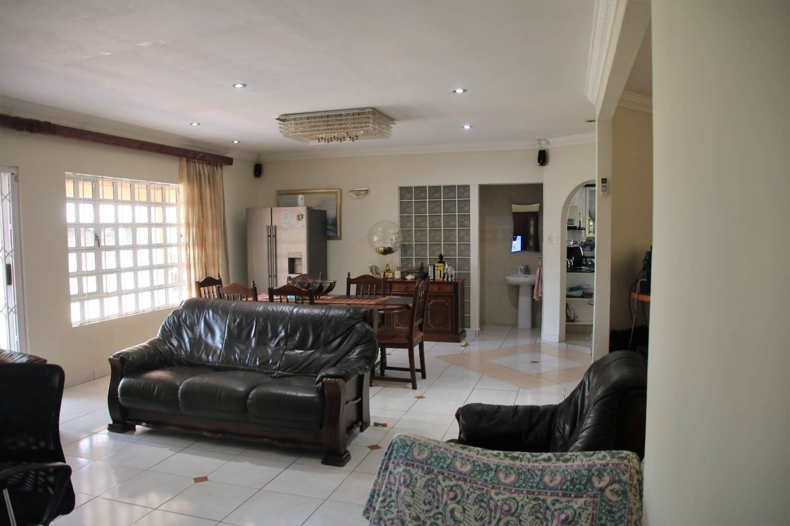 4 Bed House in Mt Edgecombe photo number 15