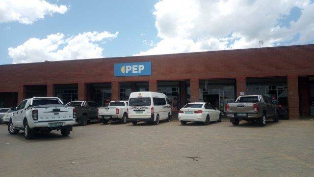 180  m² Commercial space in Bloemfontein photo number 1