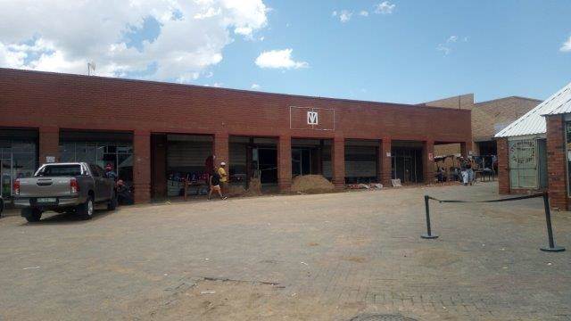 180  m² Commercial space in Bloemfontein photo number 3