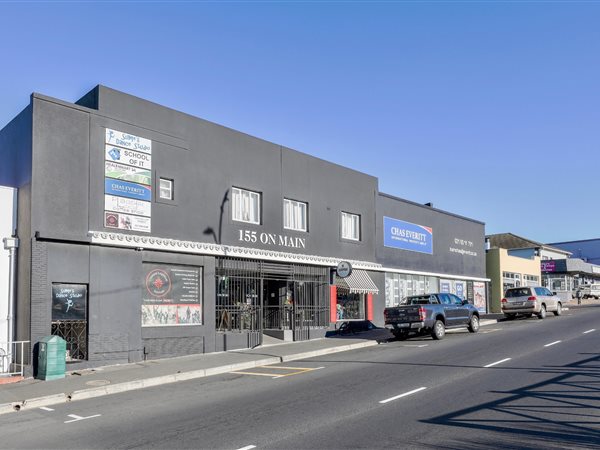 100  m² Office Space in Somerset West Central