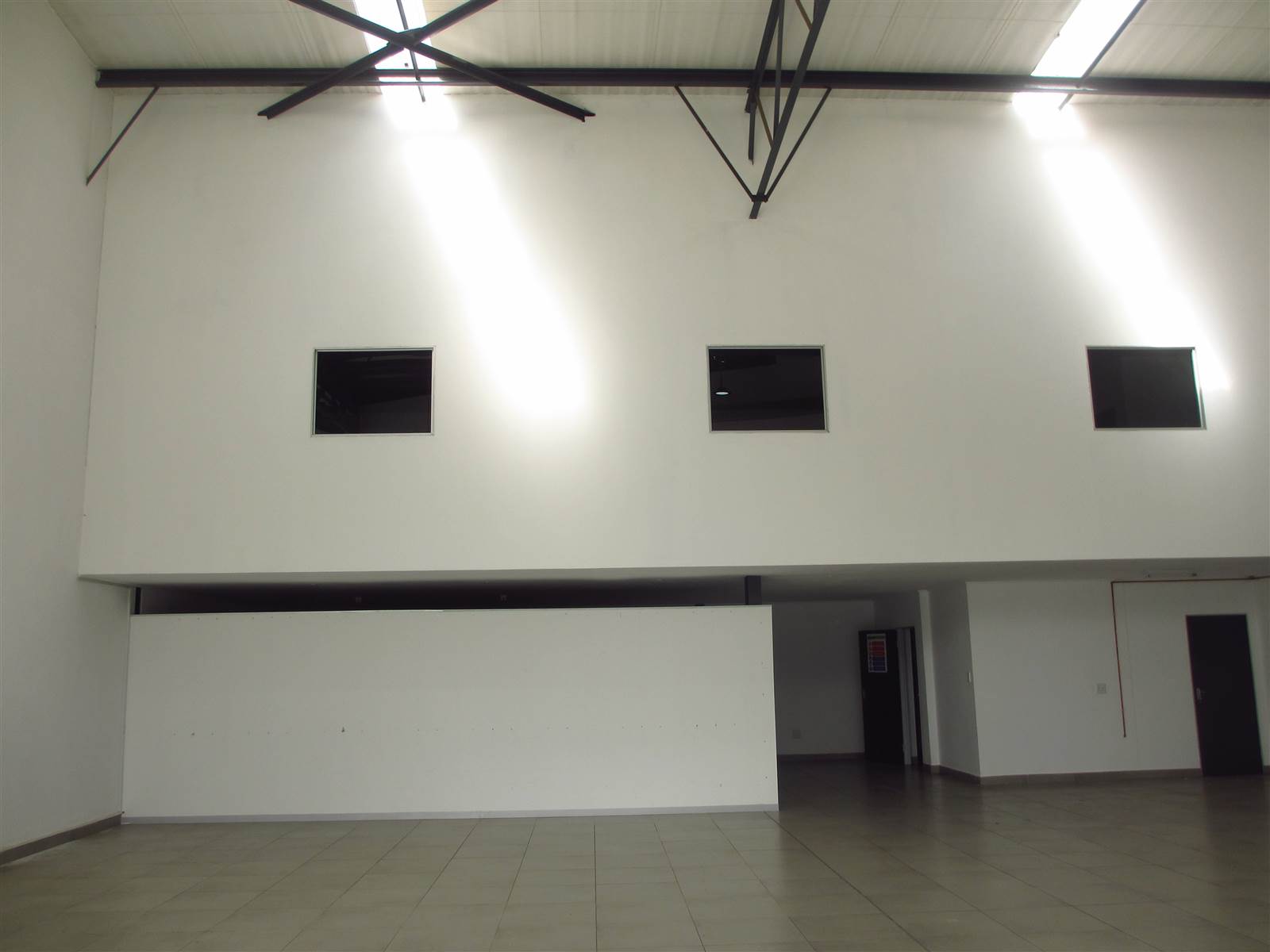 357  m² Commercial space in Olivedale photo number 11
