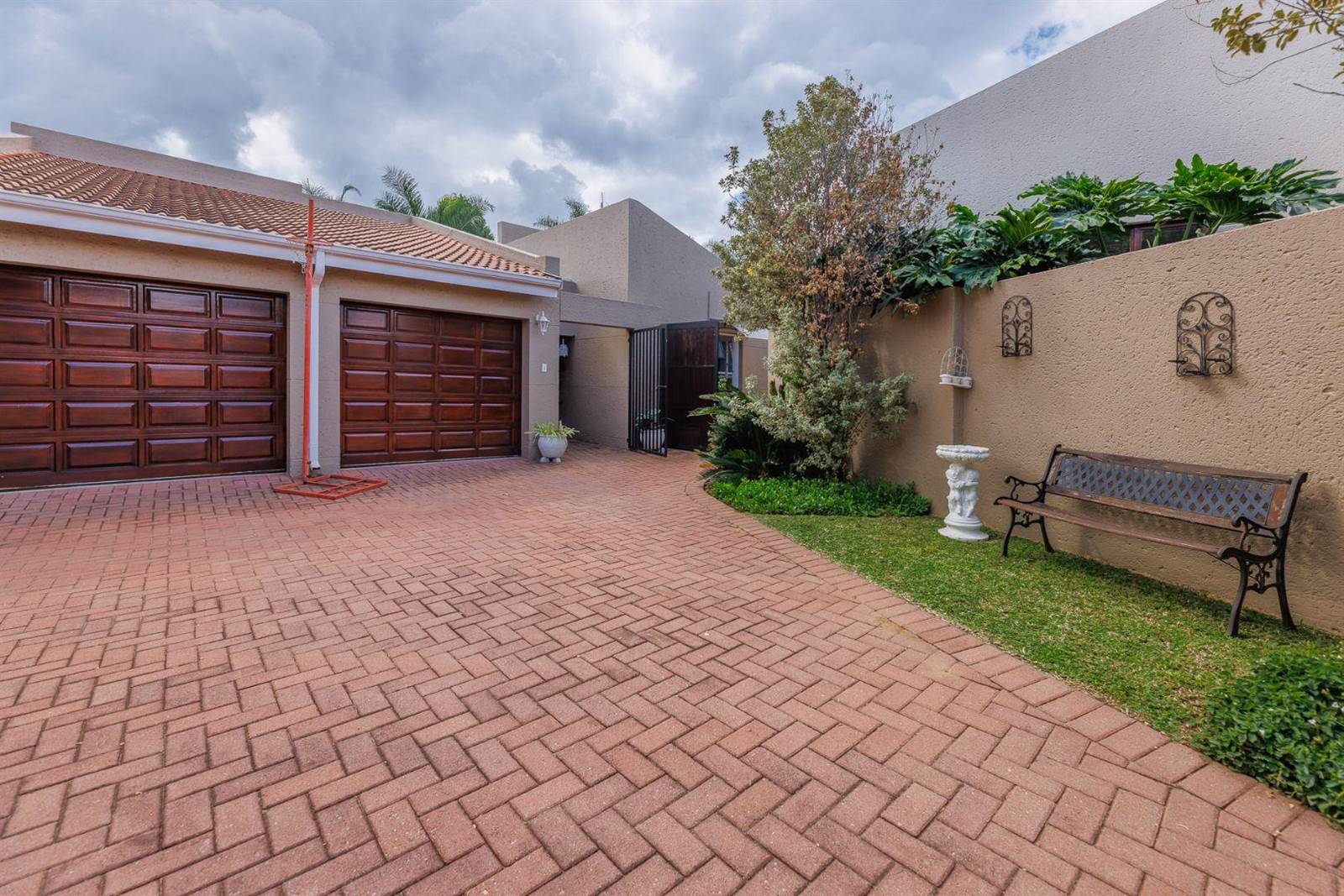 2.5 Bed House in Douglasdale photo number 22