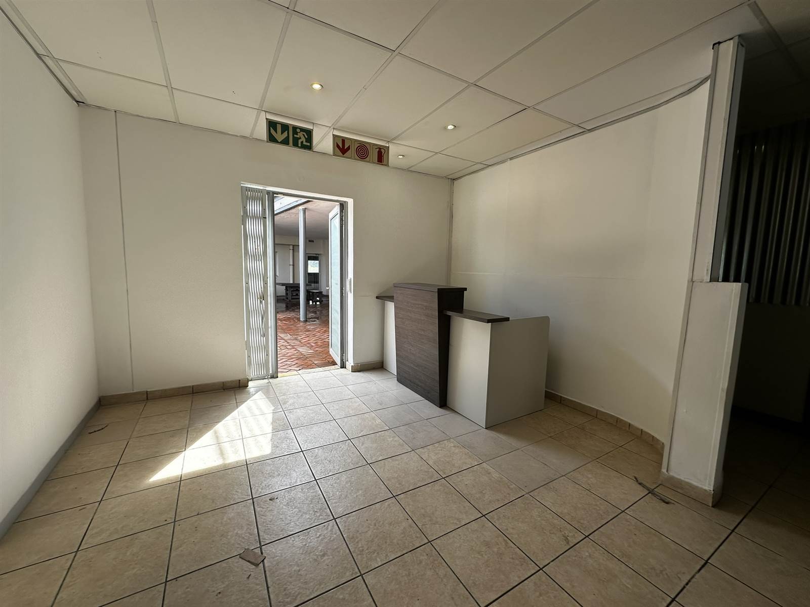301  m² Commercial space in Bedfordview photo number 18