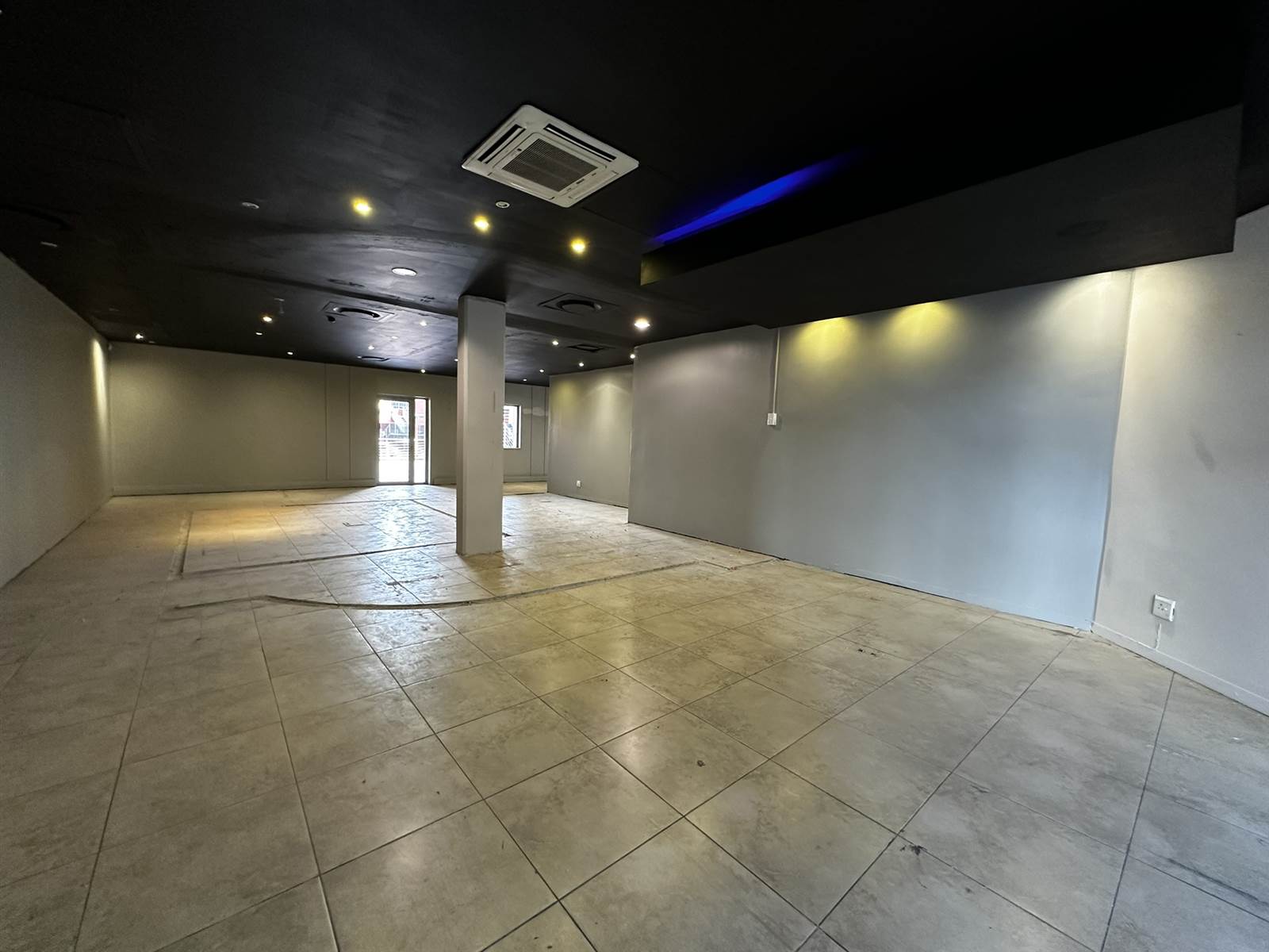 301  m² Commercial space in Bedfordview photo number 8