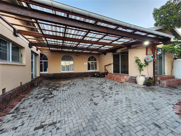 3 Bedroom House 3 Bedroom House