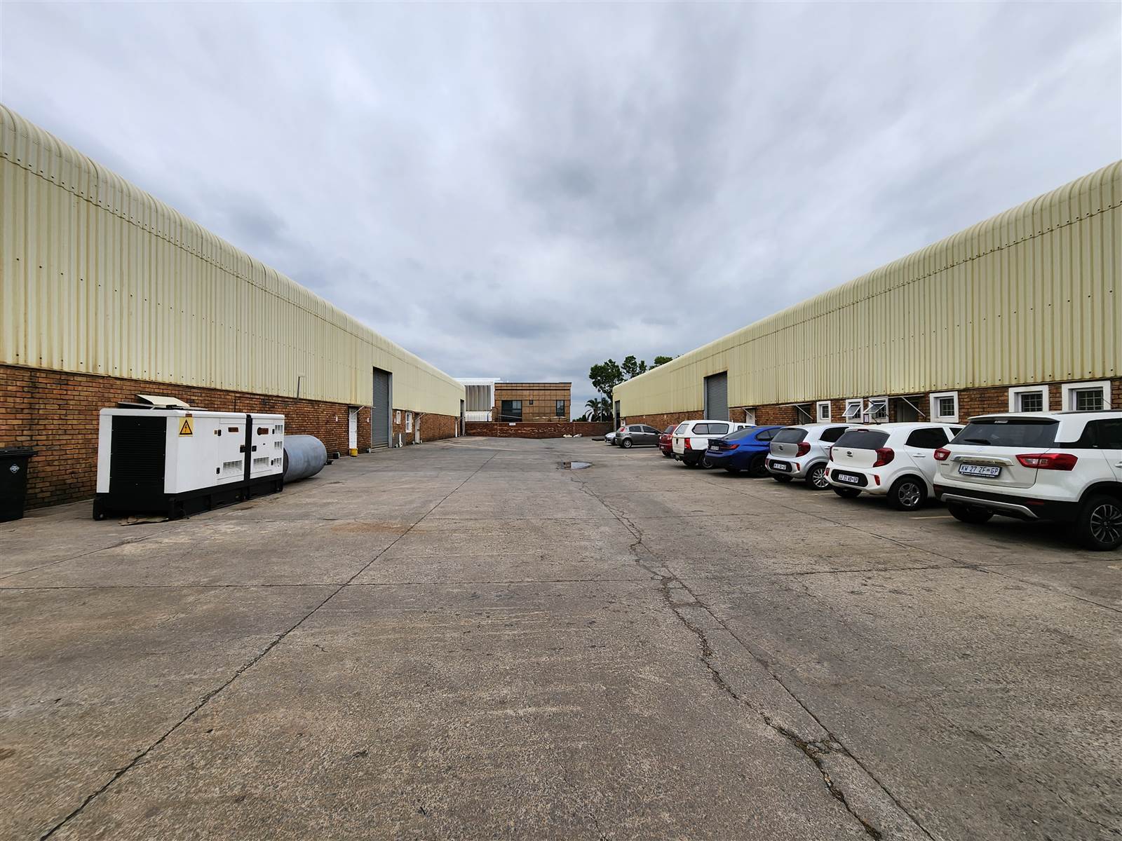1500  m² Industrial space in Spartan photo number 14