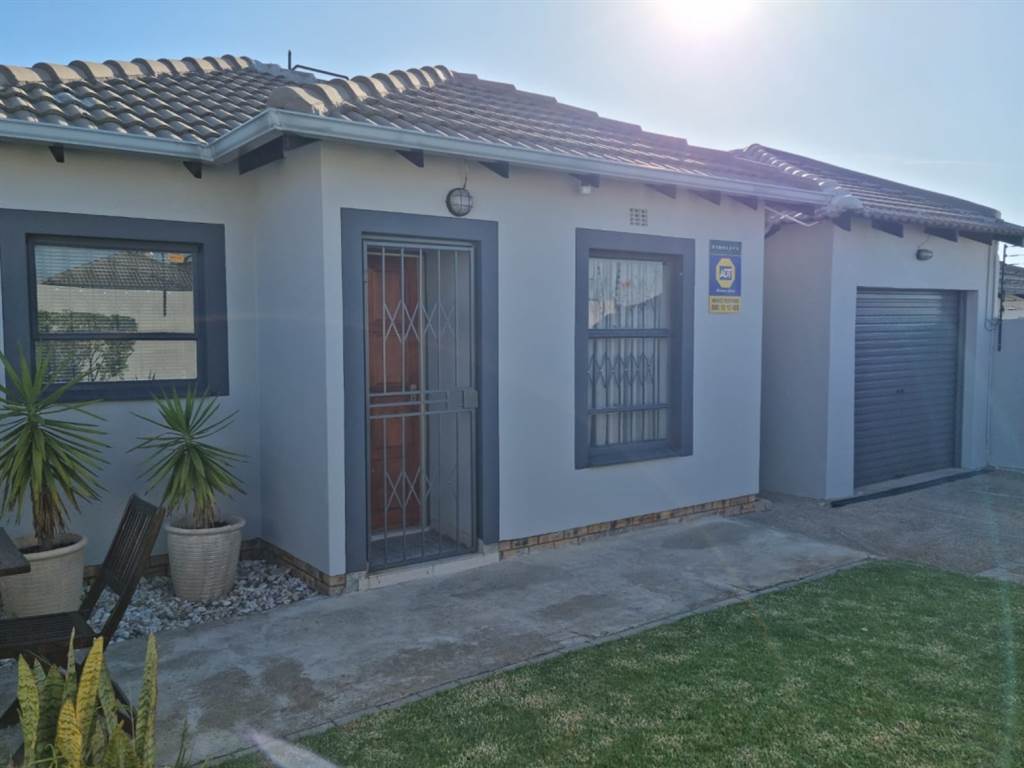3 Bed House in Fourways photo number 19