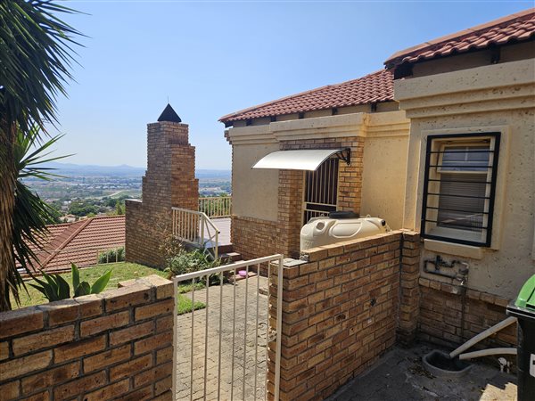 3 Bedroom Townhouse