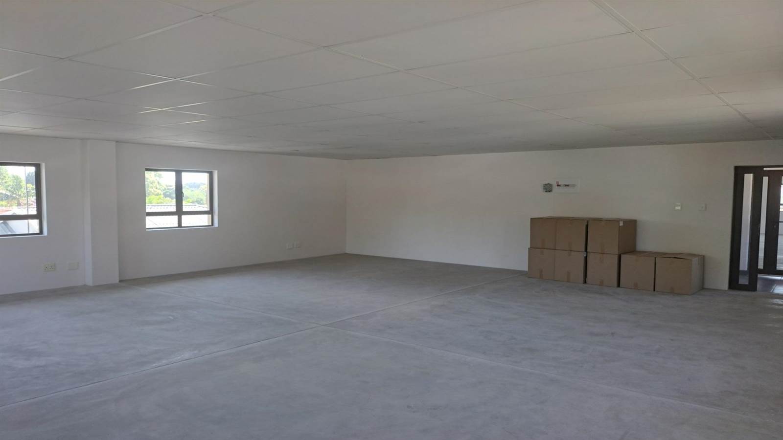 72  m² Office Space in Manors photo number 5