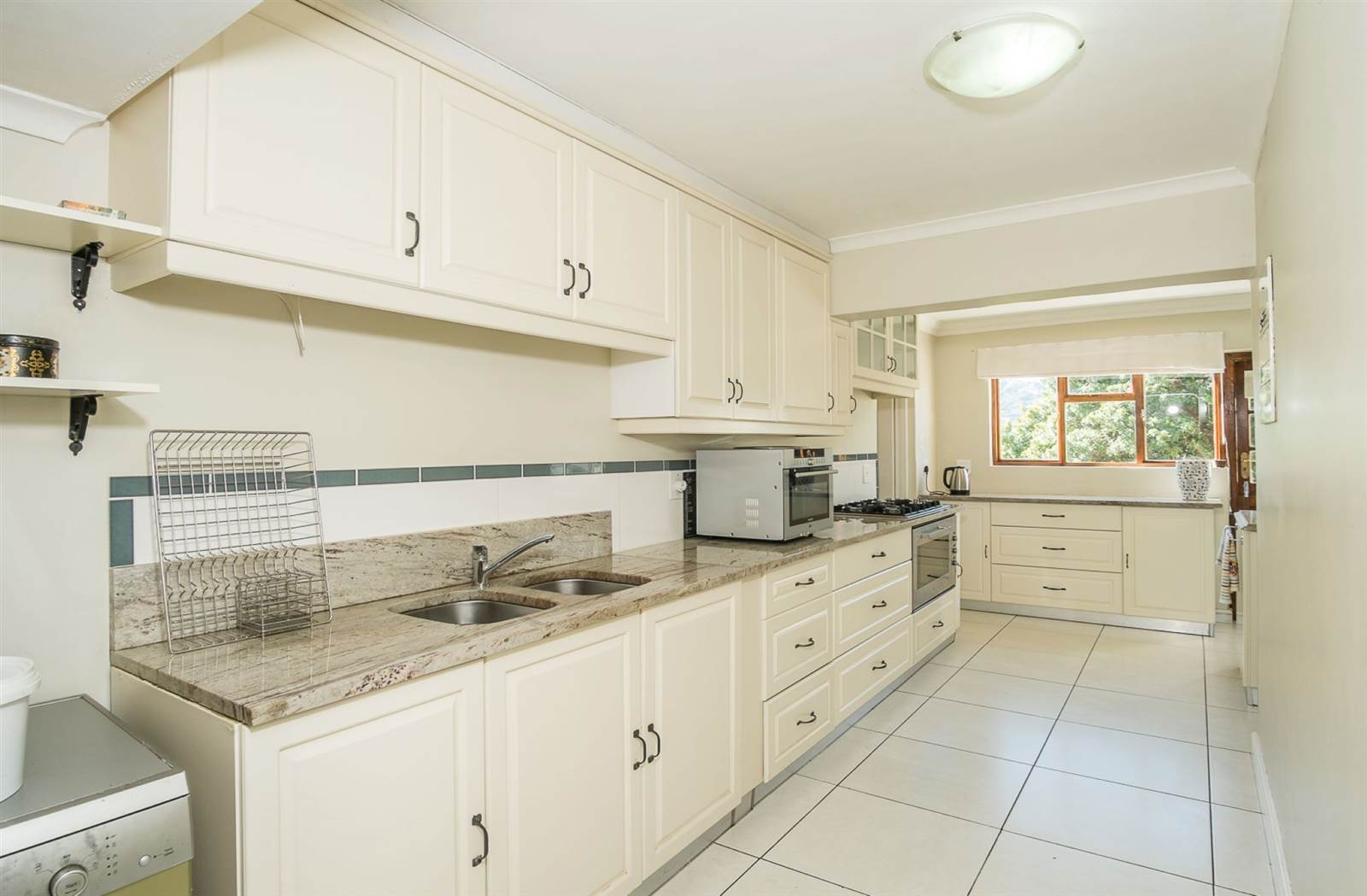 7 Bed House in Fish Hoek photo number 15