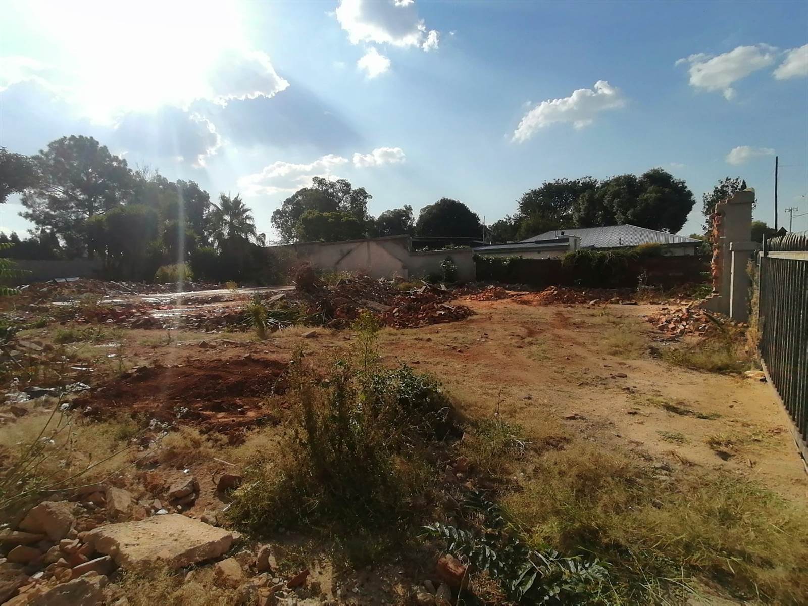 1293 m² Land available in Hennopspark photo number 3