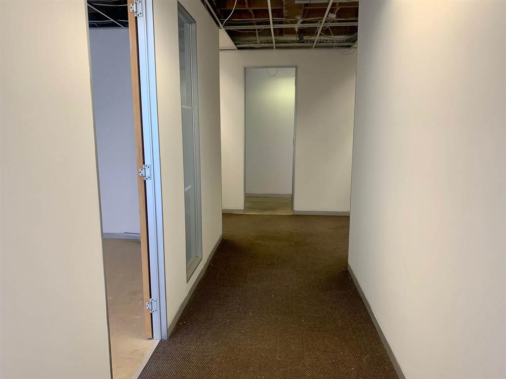 873  m² Office Space in Craighall photo number 12