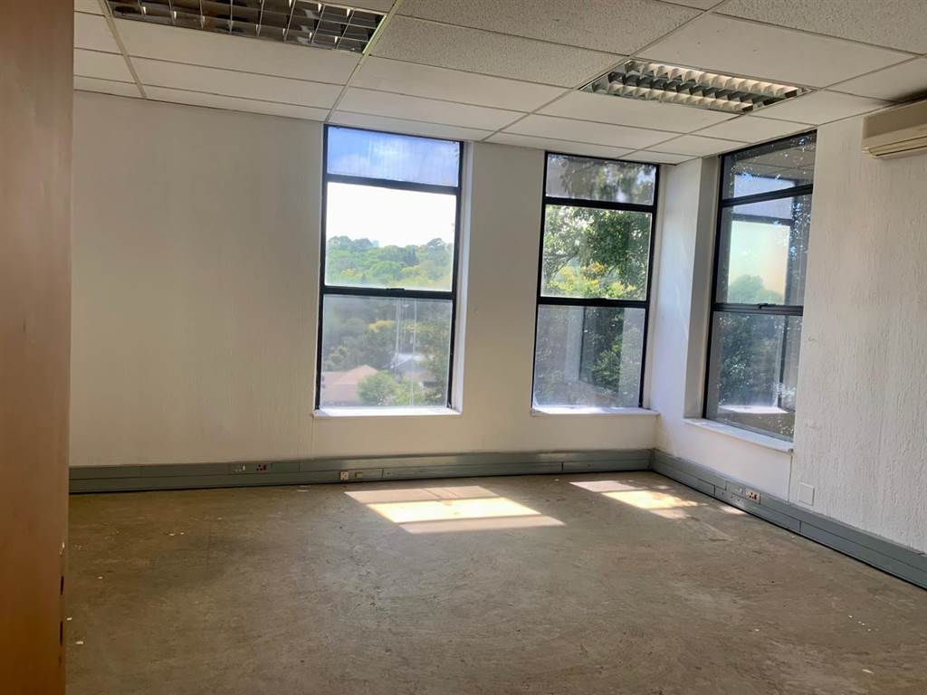 873  m² Office Space in Craighall photo number 24