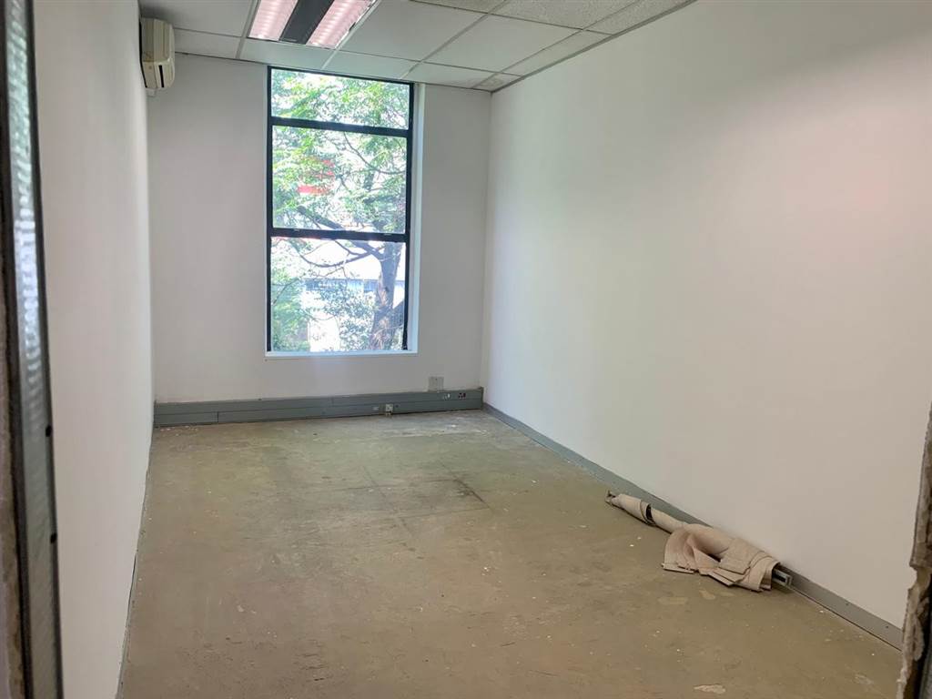 873  m² Office Space in Craighall photo number 22