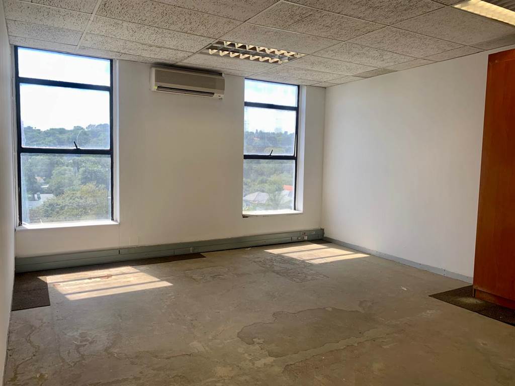 873  m² Office Space in Craighall photo number 28
