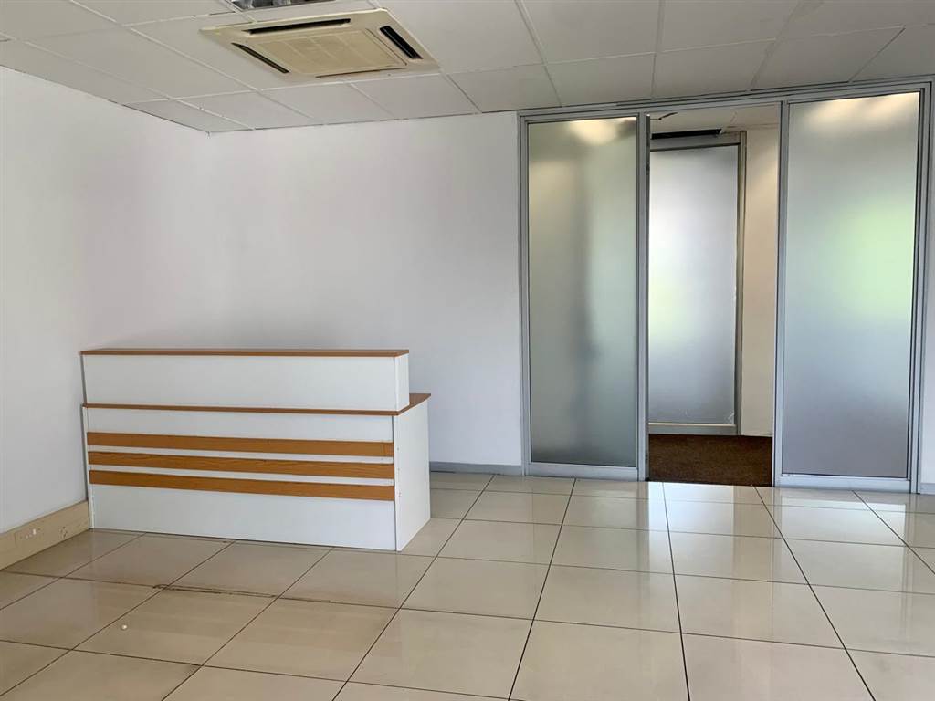 873  m² Office Space in Craighall photo number 8