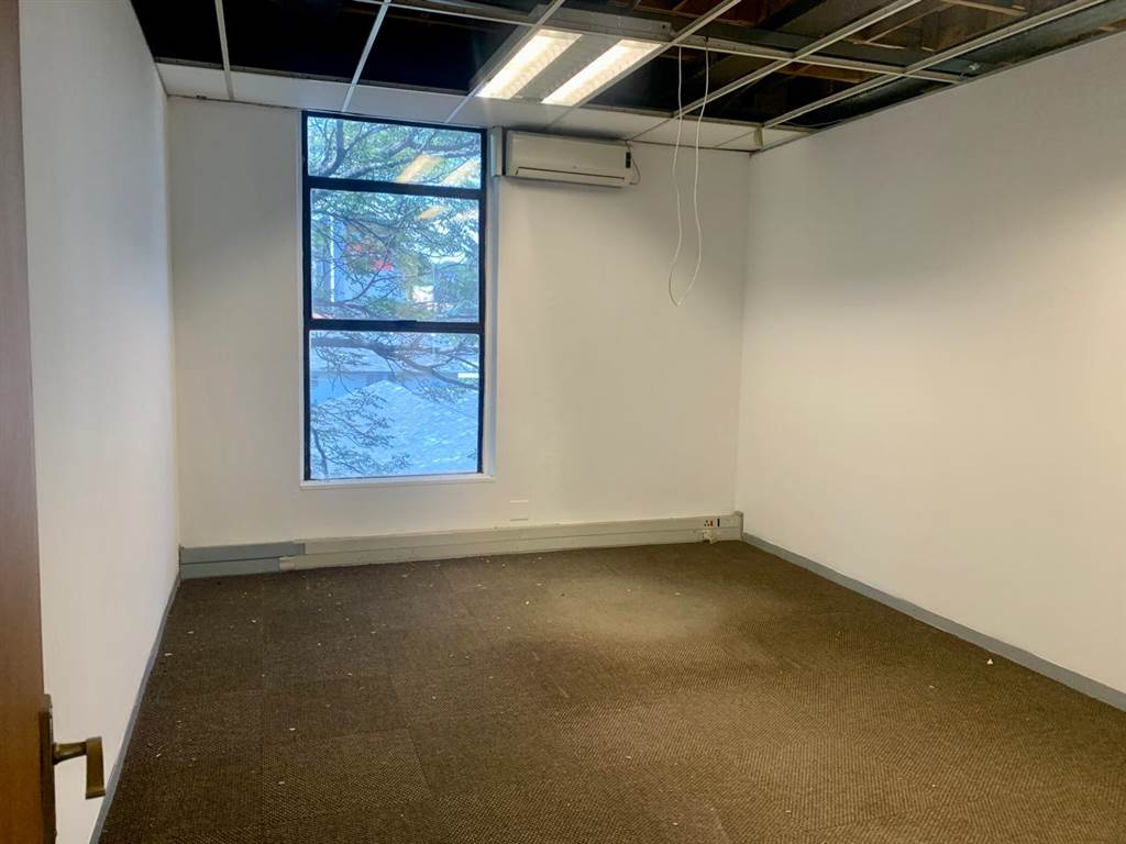 873  m² Office Space in Craighall photo number 21
