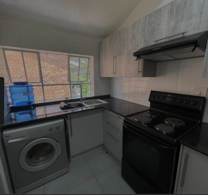 2 Bed Apartment in Woodmead photo number 3