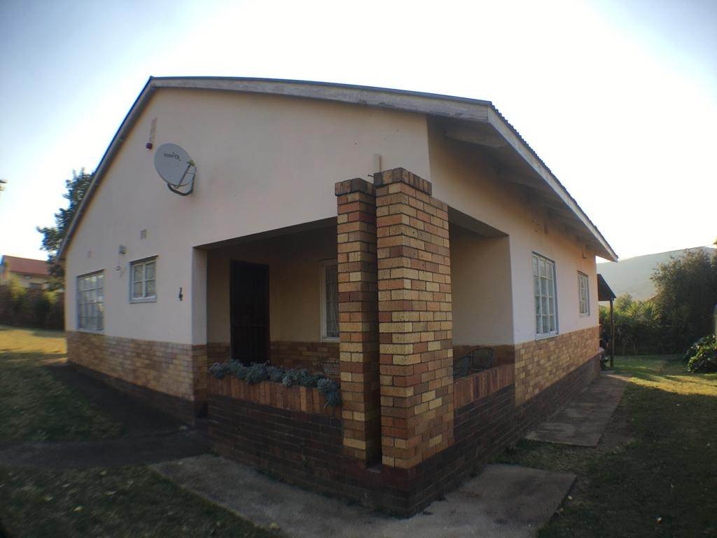 3 Bed House in Waterval Boven photo number 15