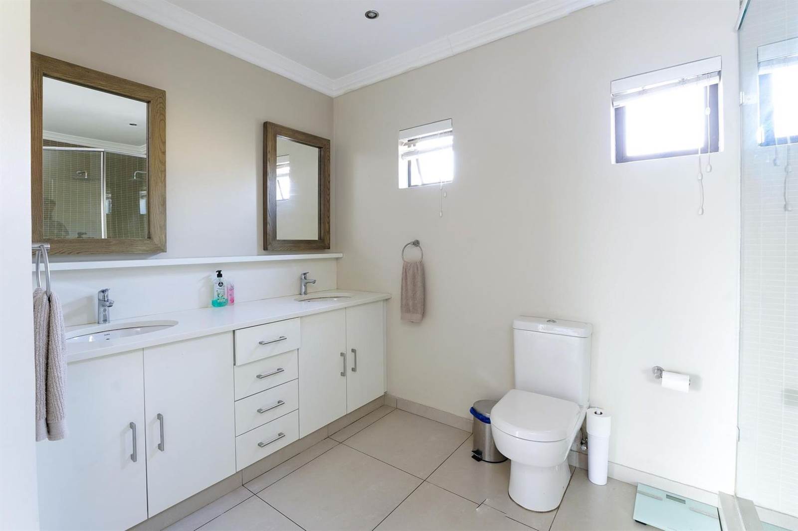 4 Bed House in Woodmead photo number 26
