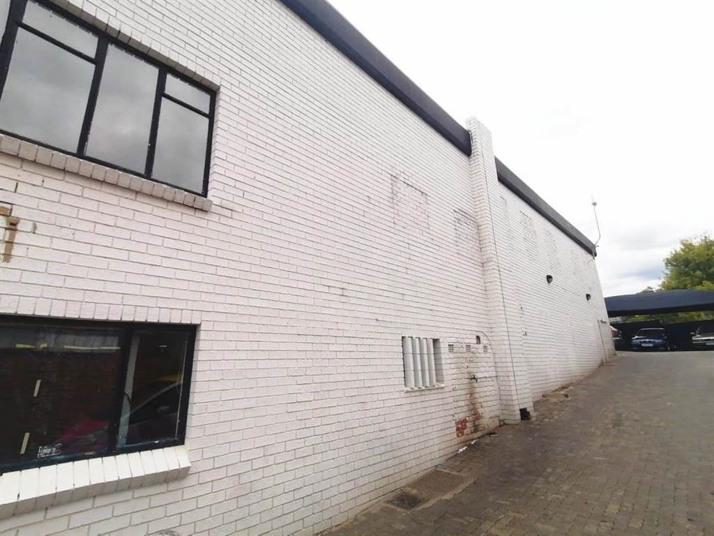 500  m² Commercial space in Hurlingham photo number 12
